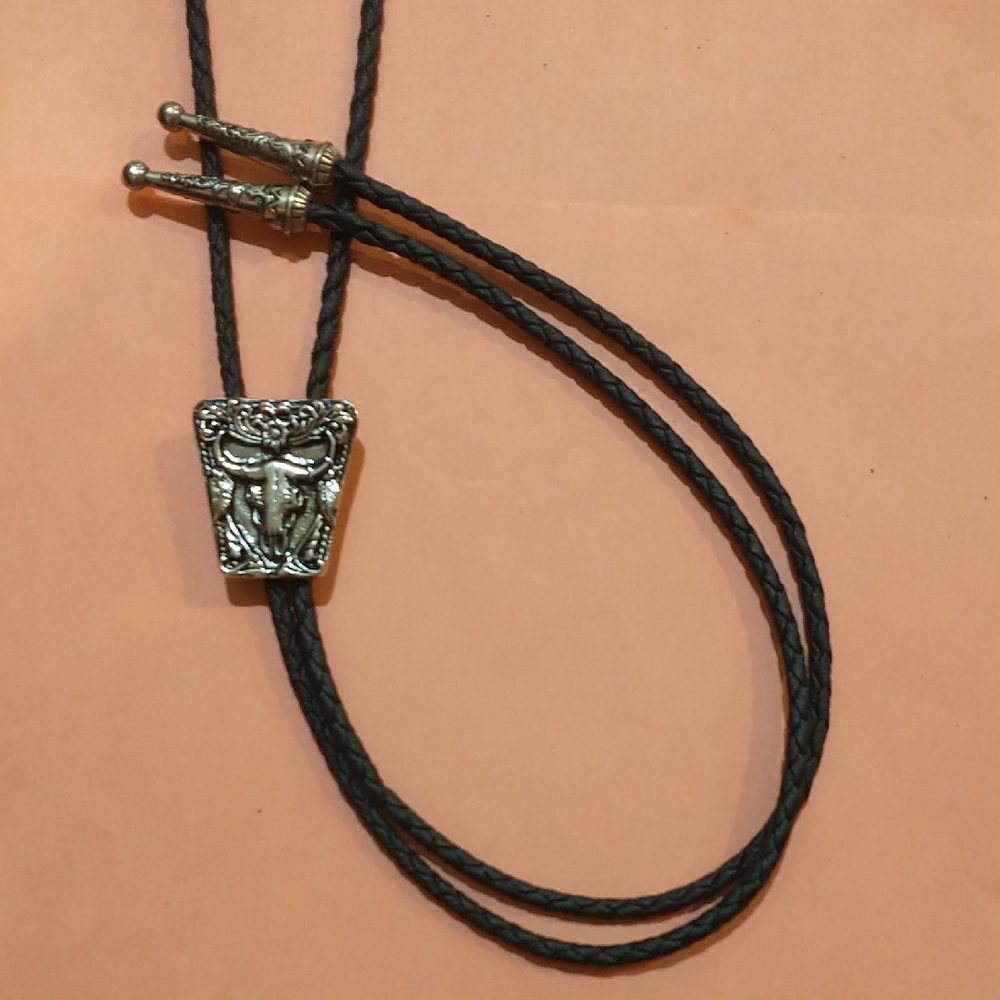 Unisex Western Bolo Tie